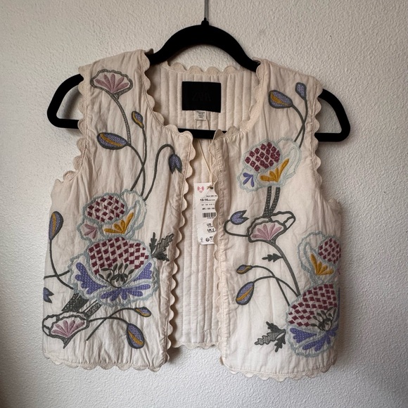 Zara Other - Zara Cream Vest with Colorful Embroidery